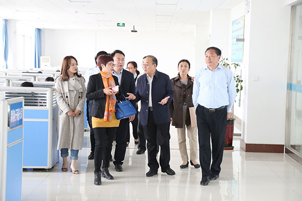 Warmly Welcome The Leaders Of Jining College To Visit China Coal Group