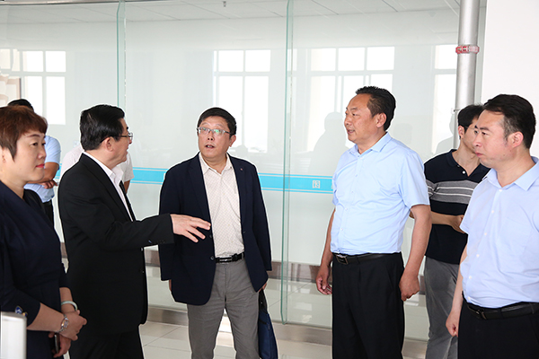 Warmly Welcome The Leaders Of The Shandong Institute Of Electronics To Visit The China Coal Group