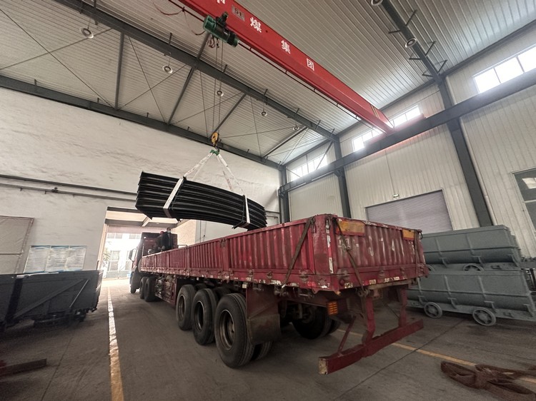 China Coal Group Sent A Batch Of U-Shaped Steel Supports To Tianjin Port 