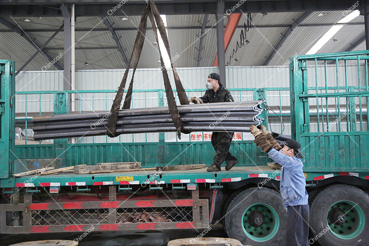 China Coal Group A Batch Mine Car, U Steel Support Respectively Sent Shanxi And Hebei