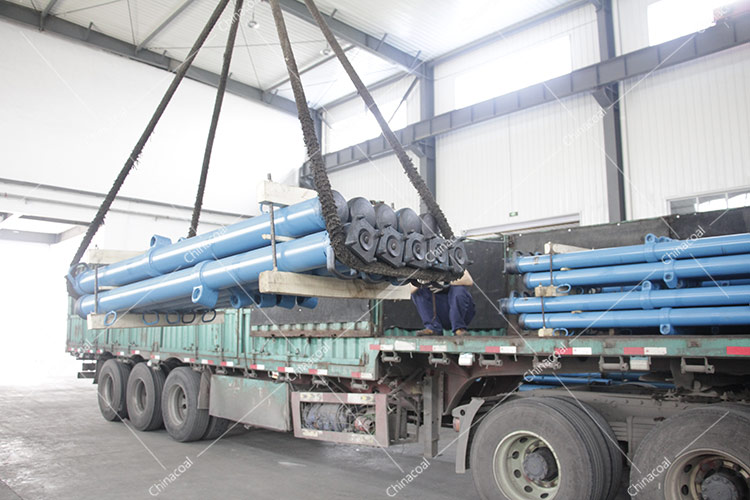 China Coal Group A Number Of Hydraulic Props, Flat Cars Have Been Delivered