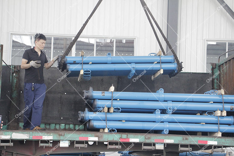 China Coal Group A Number Of Hydraulic Props, Flat Cars Have Been Delivered