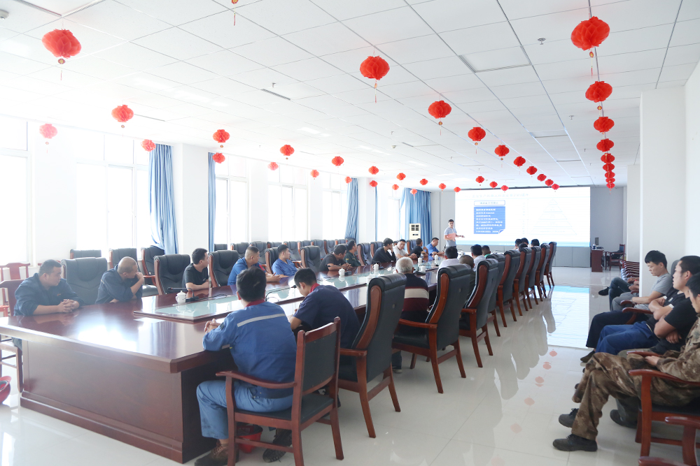 Warmly Welcome Experts From The Emergency Management Bureau Of Jining High-Tech Zone To Visit China Coal Group For Safety Production Training