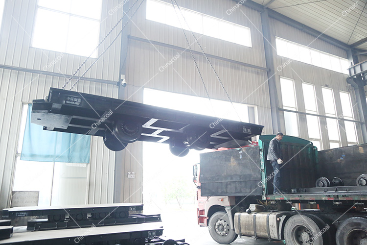 China Coal Group Send A Batch Of Mining Flatbed Trucks To Yan'An, Shaanxi Province