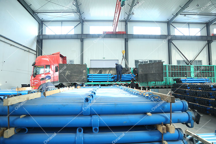 Chian Coal Group Sent Minnig Material Cars And Hydraulic Props To Dazhou, Sichuan And Jinzhong, Shanxi