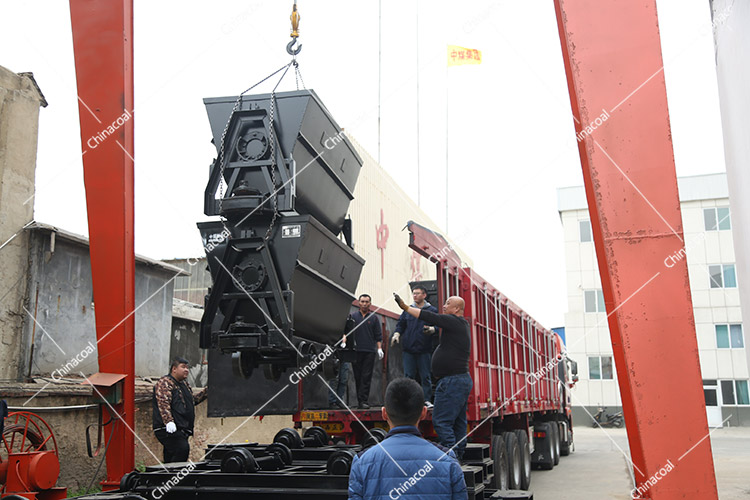 China Coal Group Sent A Batch Of Dump Mine Car And Flatbed Mine Car To Yan'An, Shaanxi