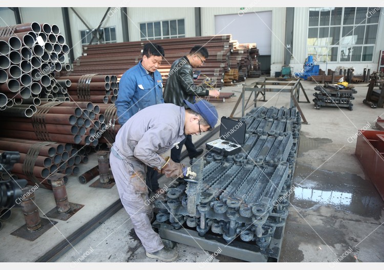 China Coal Group Sent A Batch Of Metal Roof Beams To Shaanxi Province