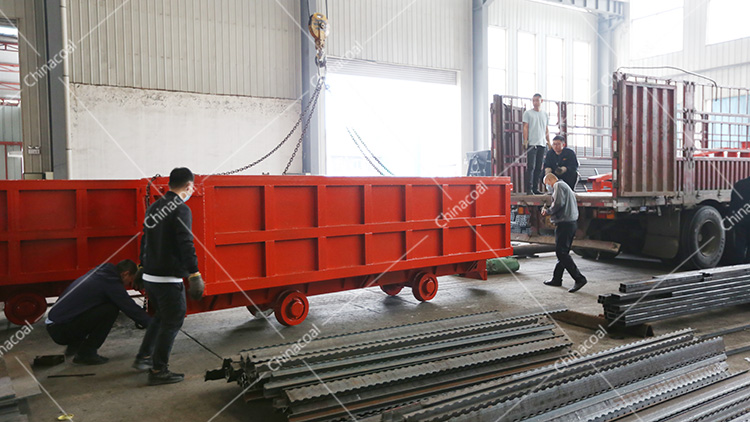 China Coal Group Sent A Batch Of Side Dumping Mining Cars To Shanxi Province