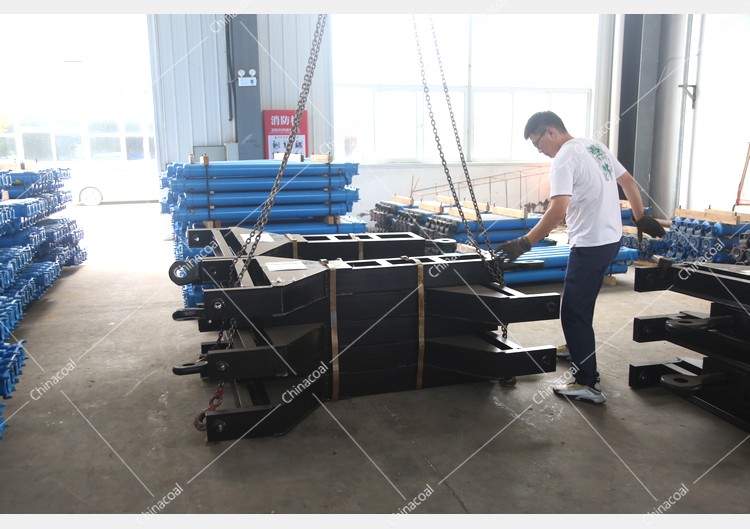 China Coal Group Sent A Batch Of Traction Frames To Shanghai Port