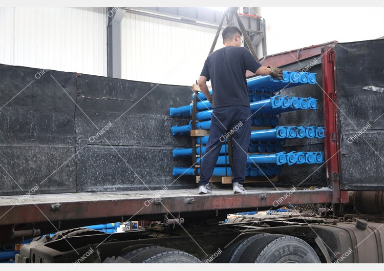 China Coal Group Sent A Batch Of Hydraulic Props And Metal Roof Beams To Qinghai