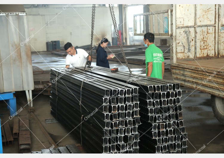 China Coal Group Sent A Batch Of Metal Roof Beams To A Mine In Jilin