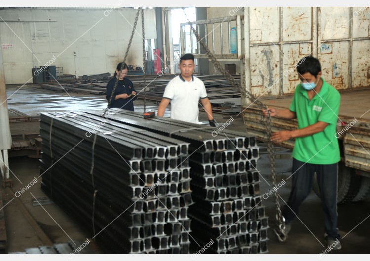 China Coal Group Sent A Batch Of Metal Roof Beams To A Mine In Jilin