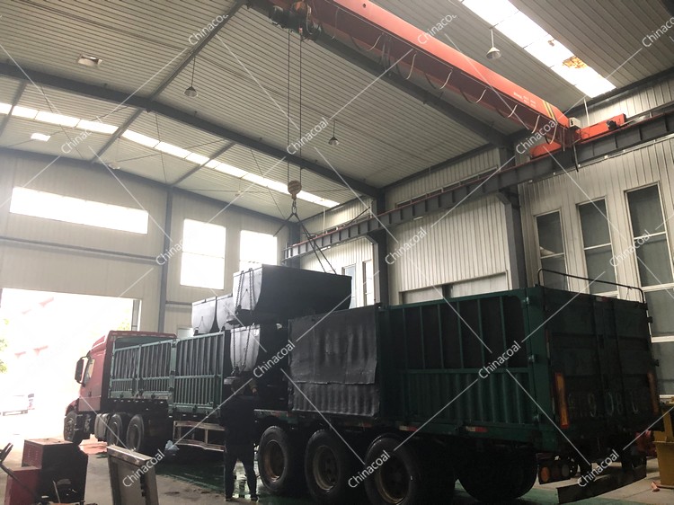 China Coal Group Sent A Batch Of Fixed Mining Carts And Hydraulic Props To Two Major Mines In Shanxi