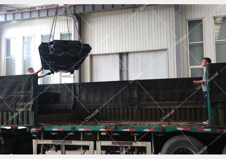 China Coal Group Sent A Batch Of Mining Flatbed Cars To Yan'An, Shaanxi