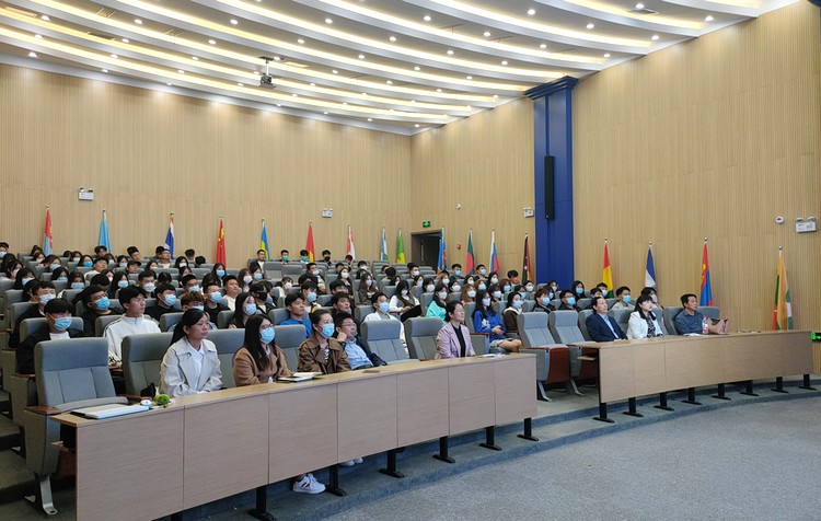 China Coal Group Participate In Shandong Vocational College Of Technology Business School Speech