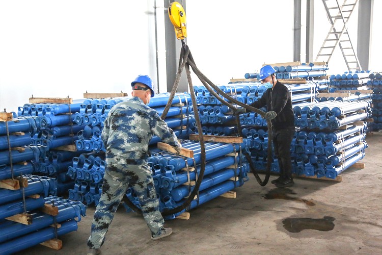 China Coal Group Sent A Batch Of Hydraulic Props To Jincheng, Shanxi