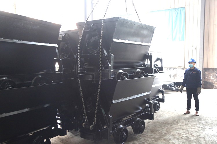 China Coal Group Sent A Batch Of Bucket Tipping Mine Cars To Chifeng Inner Mongolia
