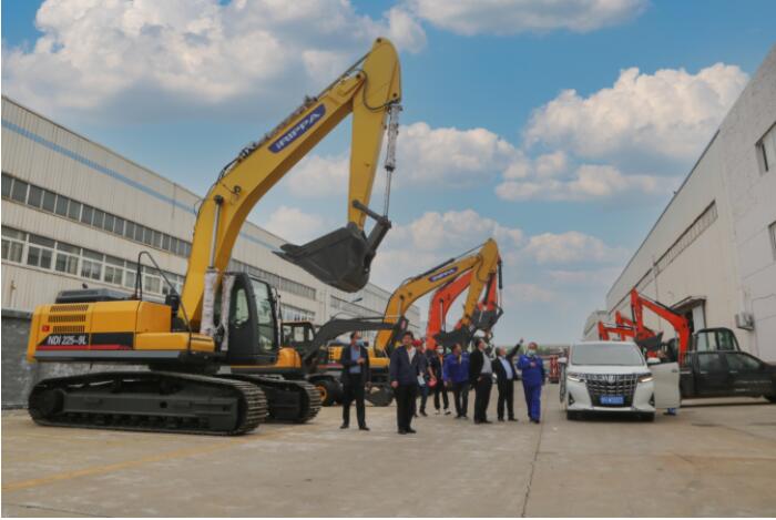 Municipal And District People's Congress Representatives Visit China Coal Group For Special Research