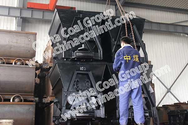 A Batch of Bucket-tipping Mine Cars Sent to Vietnam by Guangxi Province