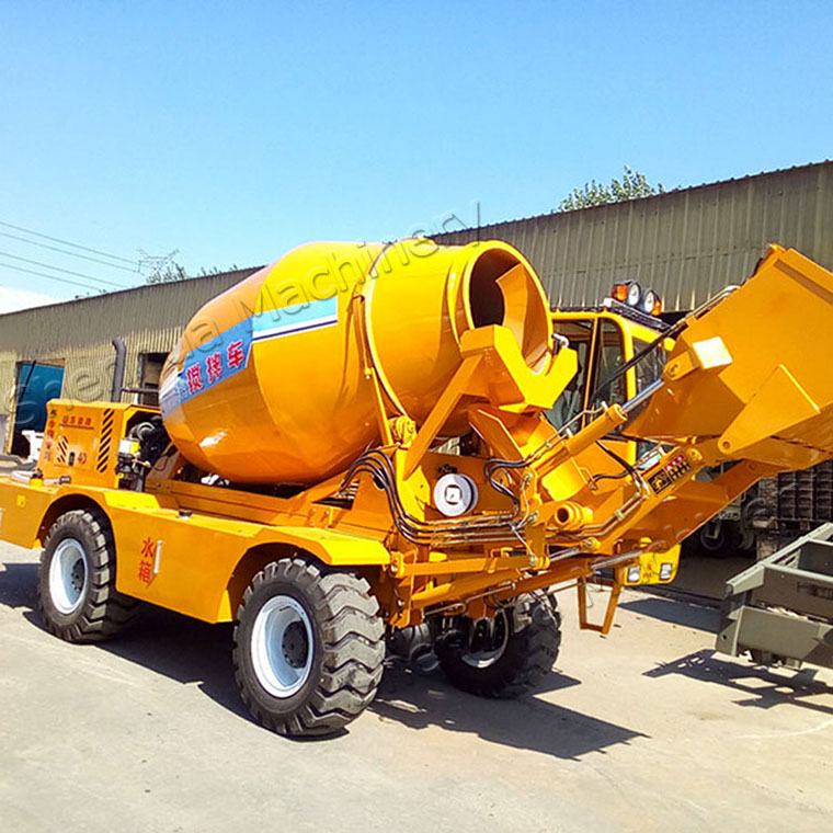 Self Loading Mobile Concrete Mixer Truck