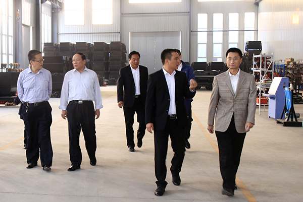 Warmly Welcome Leaders of Jining Customs to Visit China Coal Group for Investigating