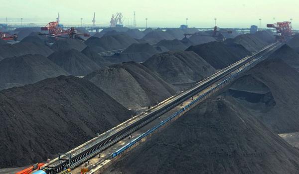 China Shenhua Mar coal output down 16% on year