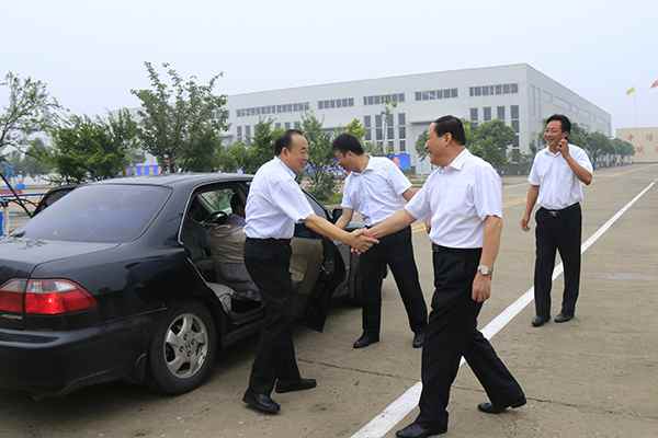 Warmly Welcome Jining College Leaders to Visit China Coal Group for Cooperation  