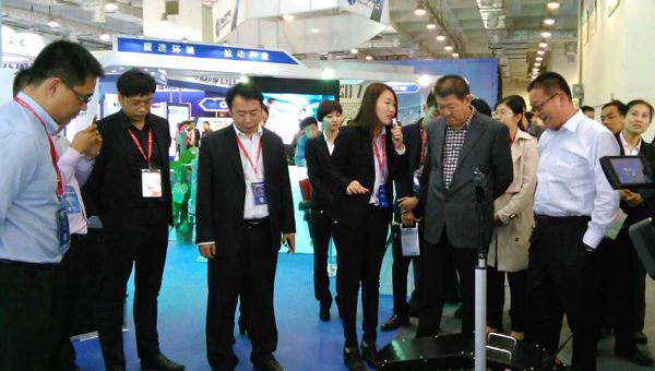 Jining City Vice Mayor Zhang Shengming Visited China Coal Group Expo Booth for Guidance