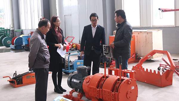 Warmly Welcome Zoucheng Merchants Visit China Coal Group to Purchase Equipment