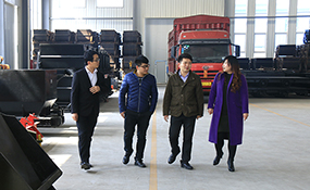 Warmly Welcome Merchants from Zhuzhou, Hunan to Visit Shandong China Coal Group for Prochasing Railway Equipment