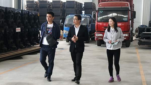 Warmly Welcome Heilongjiang Merchants to Visit China Coal Group for Purchasing Refuge Chamber Door