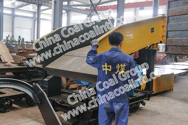 A Batch of Scraper Loaders of China Coal Group Sent to Qinhuangdao