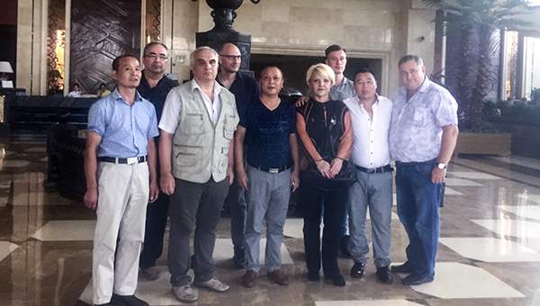 Russian Businessmen Visited Shandong China Coal Group Joint Manufacturing Company to Purchase Rail Retarder