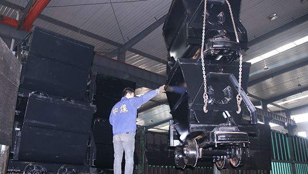 A Batch of Bucket Tipping Mine Cars of China Coal Group Sent to Yulin Shaanxi