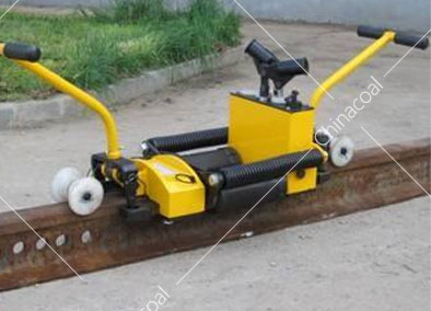 HYDRAULIC RAIL GAP ADJUSTER-Affecting operational safety and railway lines