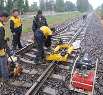 Rail Stretcher