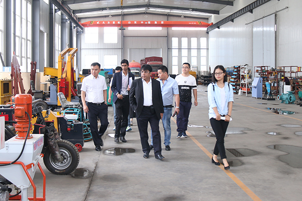 Indian Merchants Visited Shandong China Coal Group for Purchasing Railway Equipment 