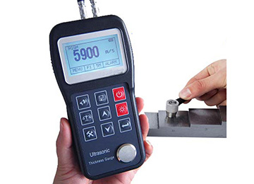 ZM130 Ultrasonic Thickness Gauge