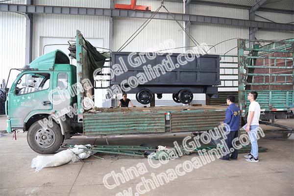 A Batch of Side Dumping Mine Cars of China Coal Group Sent to Henan