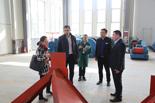 Warmly Welcome Ukrainian Merchants to Visit China Coal Group for Self Rescuer Procurement