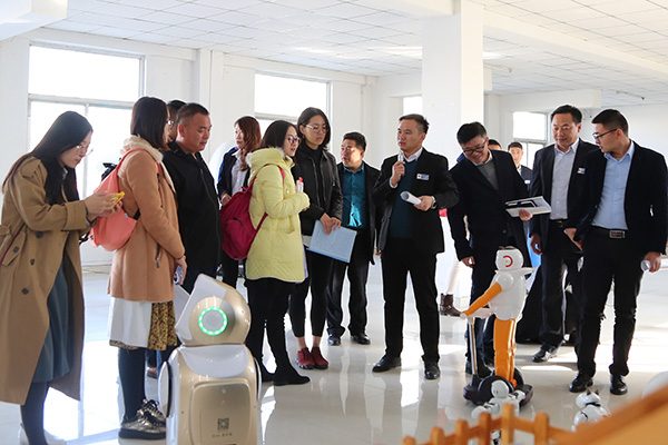 Warmly Welcome 13 Central Media Reporters Came To China Coal Group For Interview And Visit
