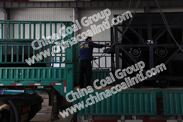 China Coal Group Sent A Number Of Mining Material Cars And Fixed Mine Cars To Manchuria