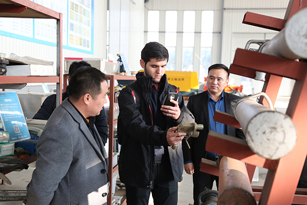 Warmly Welcome Colombian Merchants And Their Entourages To Visit China Coal Group