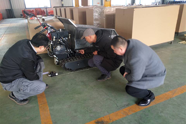 Malaysian Merchant Visit China Coal Group for Garden Crawler Dumper