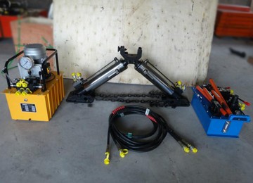 Hydraulic Rerailing Machine