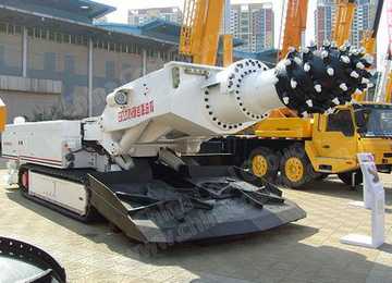 Underground Mining Heading Machine