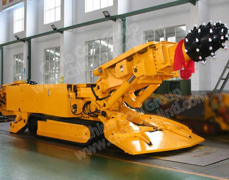 Underground Mining Heading Machine