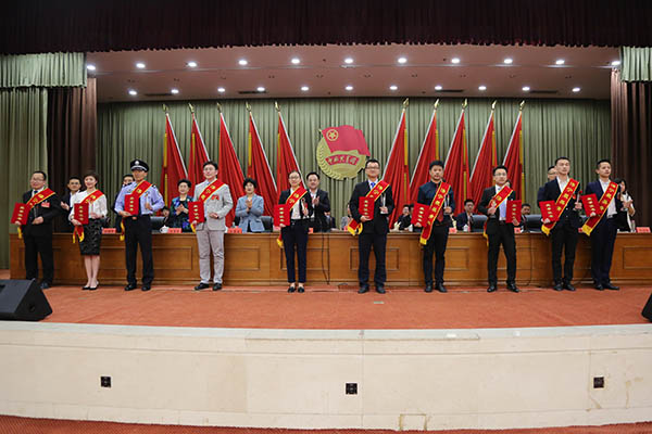 Warmly Congratulate To The Jining City Youth Federation The Tenth Committee First Plenary Session Victory Held Warmly Congratulate To The Jining City Youth Federation The Tenth Committee First Plenary Session Victory Held