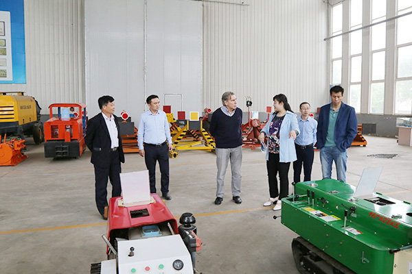 Warmly Welcome Argentine Merchants To Visit China Coal Group For Purchase Steel Rails