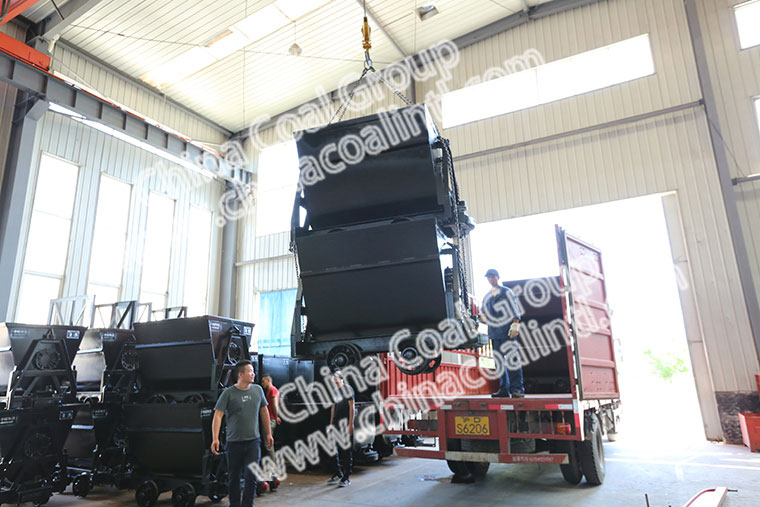 China Coal Group Sent A Batch Of Bucket Tipping Mine Cars To Longnan City Gansu Province